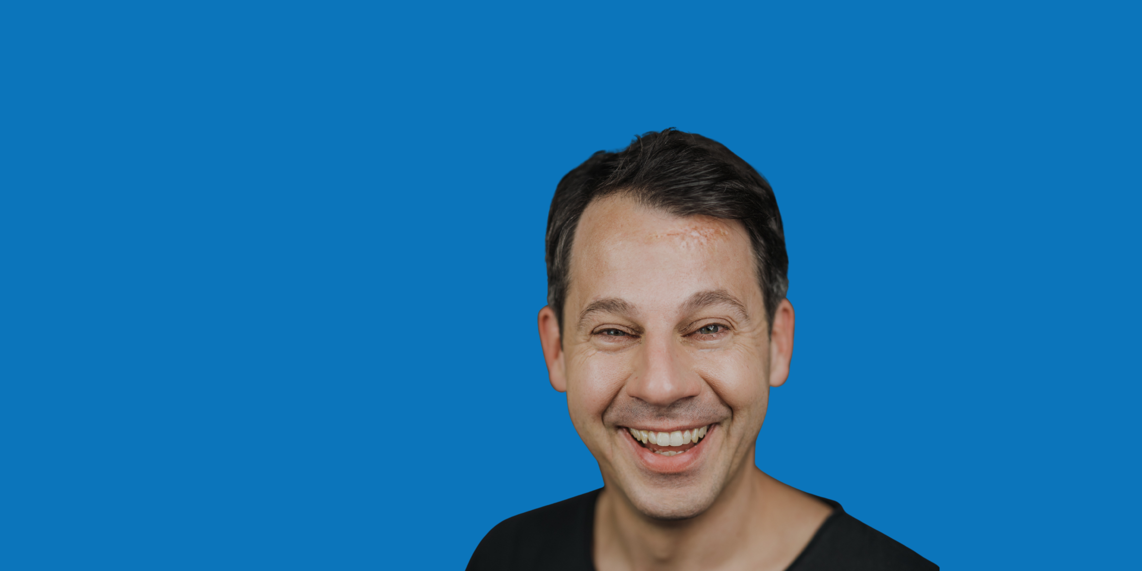 Portraitfoto von Johannes Sassenroth